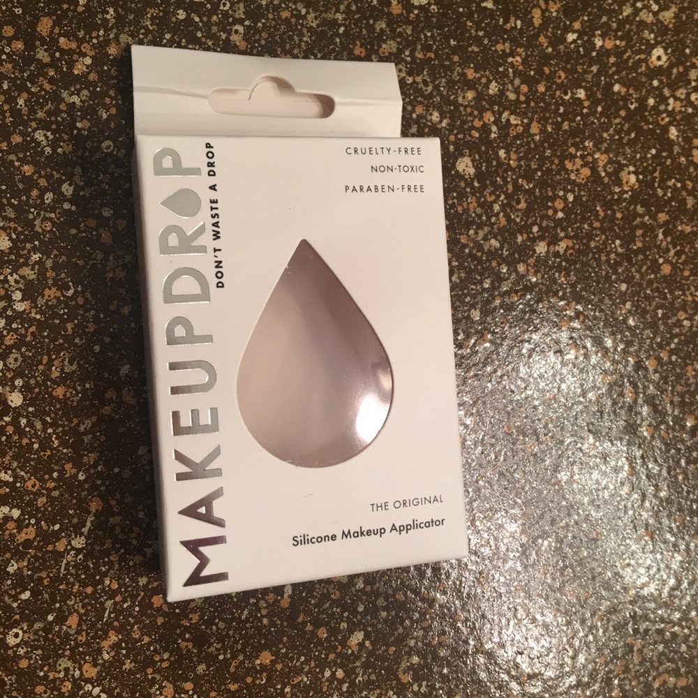 MAKEUP DROP SILICONE MAKEUP APPLICATOR